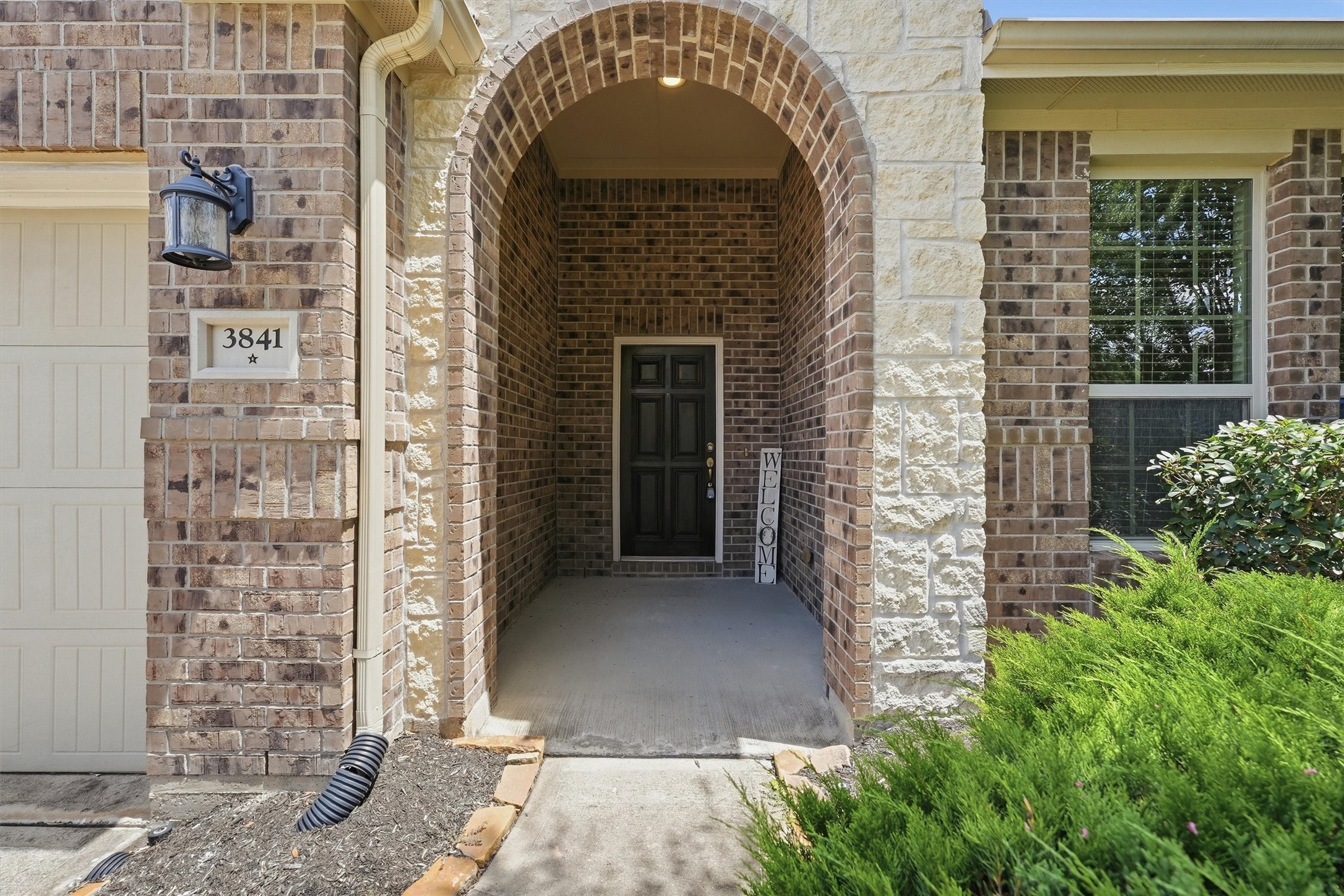 3841 Enchanted Timbers Lane Spring, TX 77386 - Photo 2 of 32