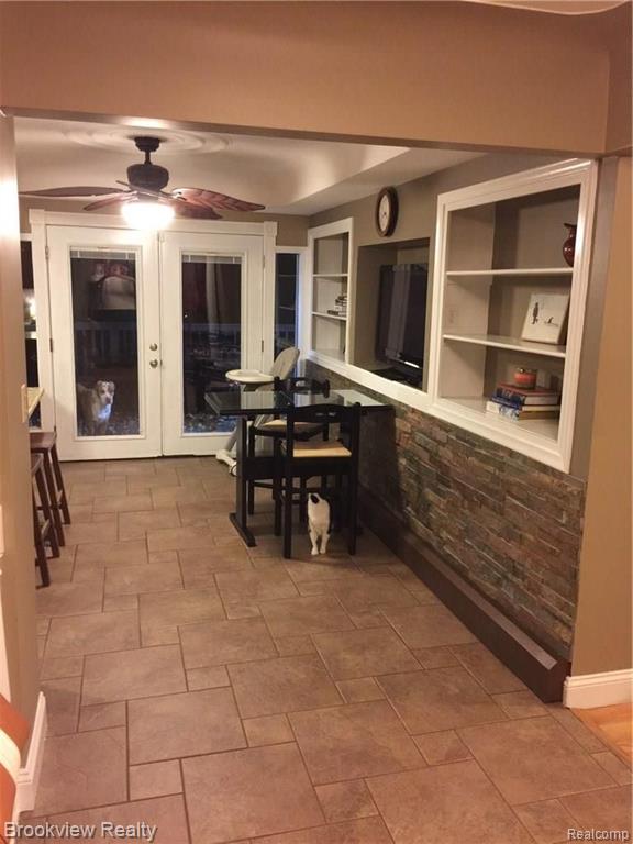 327 Old Perch Road Rochester Hills, MI 48309 - Photo 12 of 16