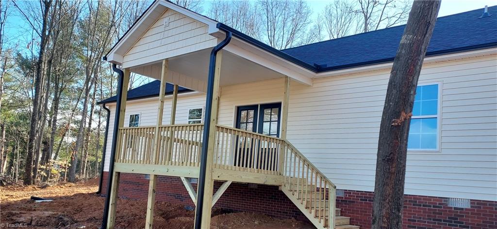 2754 Sandy Cross Road Reidsville, NC 27320 - Photo 4 of 17 Covered Back Porch