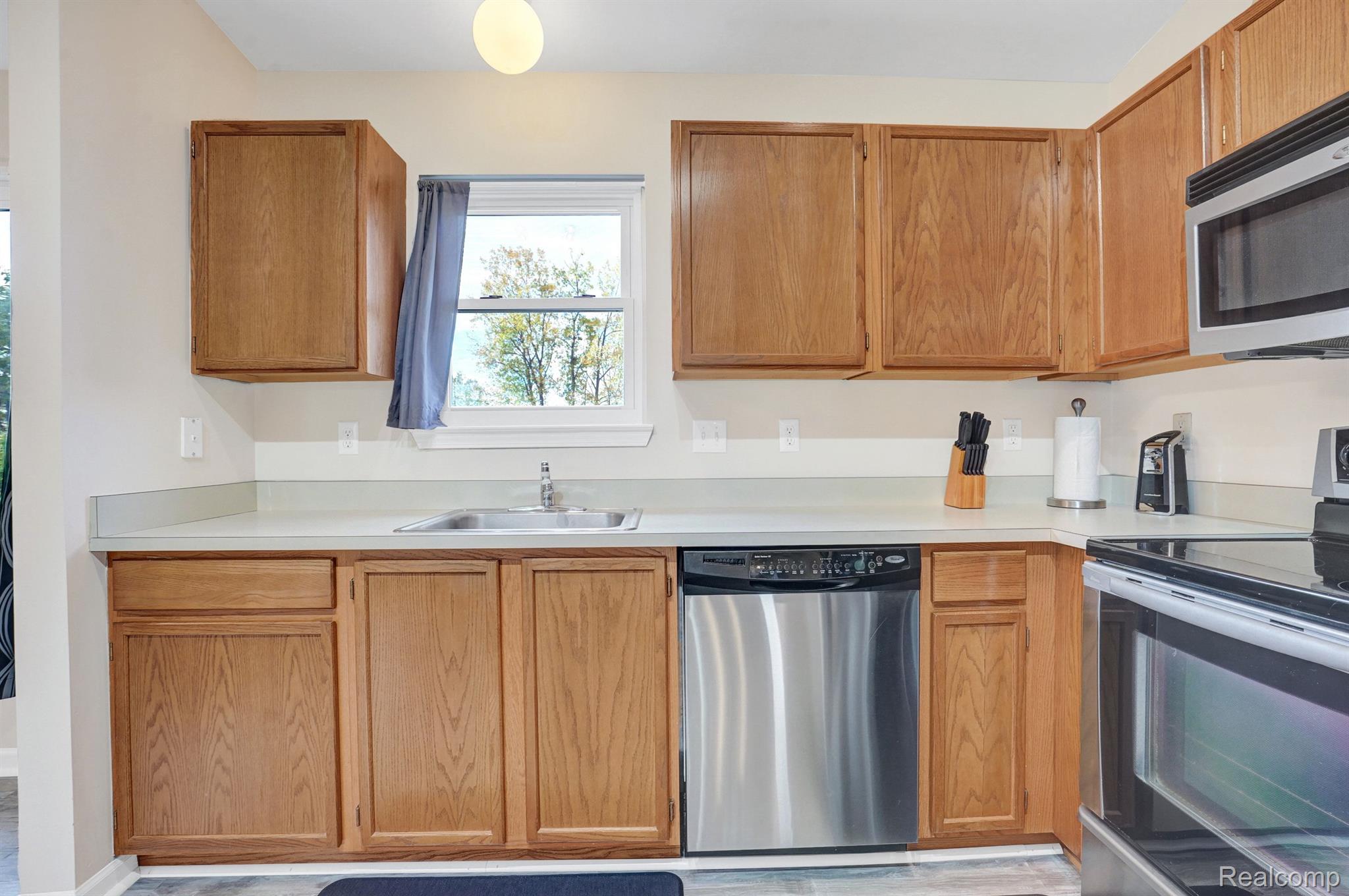 7316 Homestead Road Ypsilanti, MI 48197 - Photo 9 of 23 Gallery Image 9
