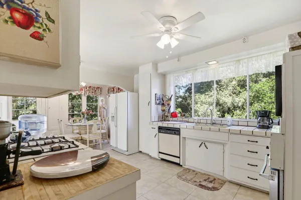 $4,888,000 | 18211 Saratoga-Los Gatos Road, Monte Sereno, CA 95030