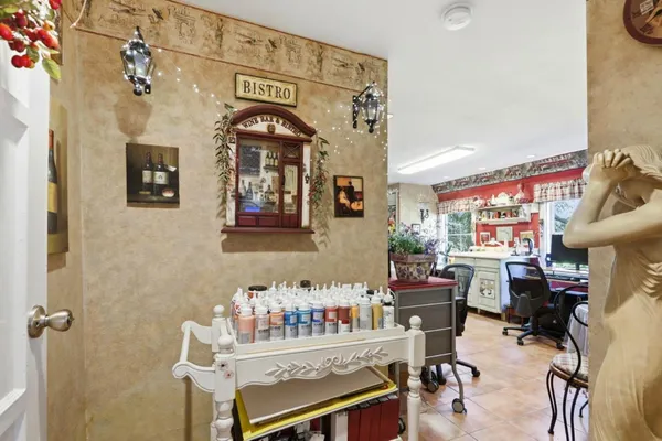 $4,888,000 | 18211 Saratoga-Los Gatos Road, Monte Sereno, CA 95030