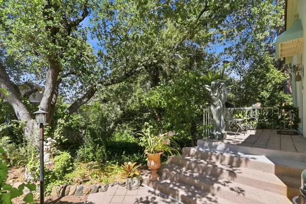 $4,888,000 | 18211 Saratoga-Los Gatos Road, Monte Sereno, CA 95030