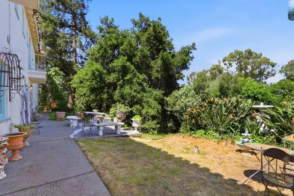 $4,888,000 | 18211 Saratoga-Los Gatos Road, Monte Sereno, CA 95030