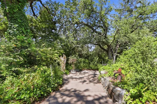 $4,888,000 | 18211 Saratoga-Los Gatos Road, Monte Sereno, CA 95030