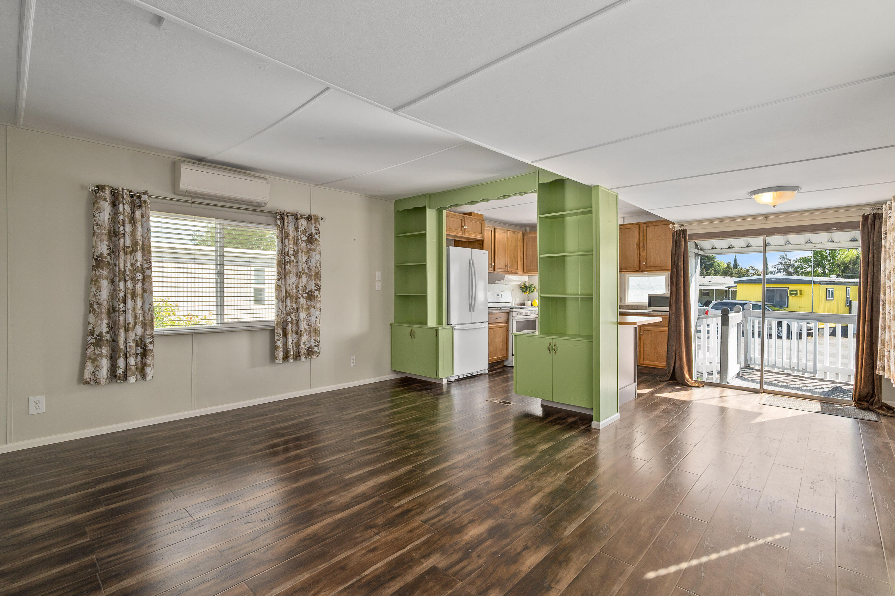 1241 Dowell Road, Unit 28 Grants Pass, OR 97527 - Photo 11 of 27 1241DowellRd#28-011