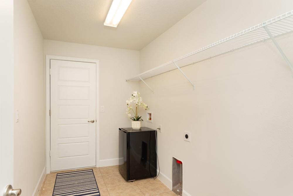 551 Quarry Lane Sebastian, FL 32958 - Photo 20 of 23 a bathroom with a sink and a mirror