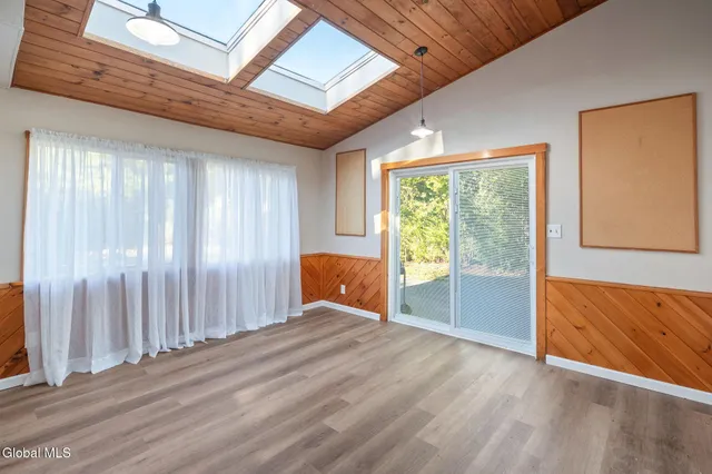 $310,000 | 337 North Ballston Avenue, Glenville, NY 12302