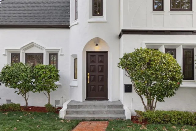 $2,998,888 | 33 Seville Way, San Mateo, CA 94402