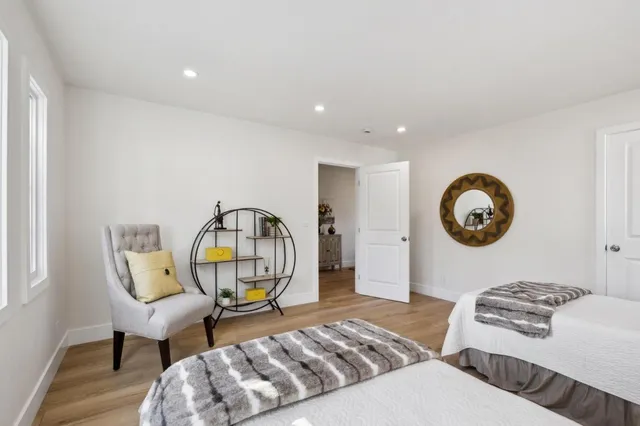 $2,998,888 | 33 Seville Way, San Mateo, CA 94402