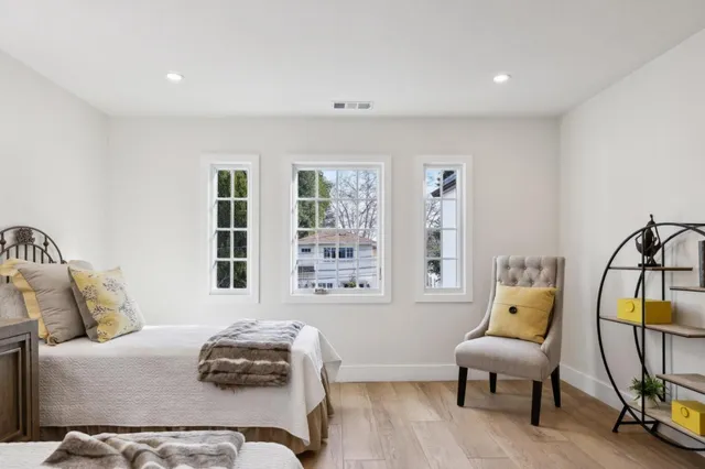 $2,998,888 | 33 Seville Way, San Mateo, CA 94402