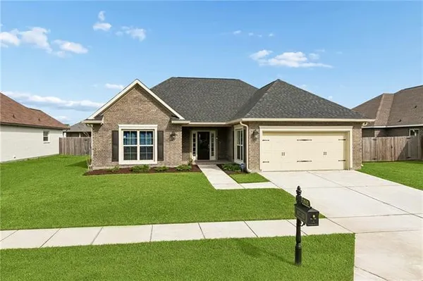 $418,000 | 2616 Greenville Drive, Marrero, LA 70072