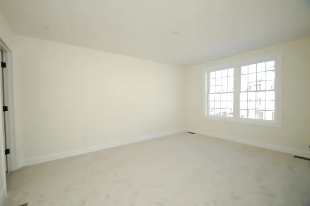 $520,000 | 3 A Dearborn Circle, Walpole, NH 03608