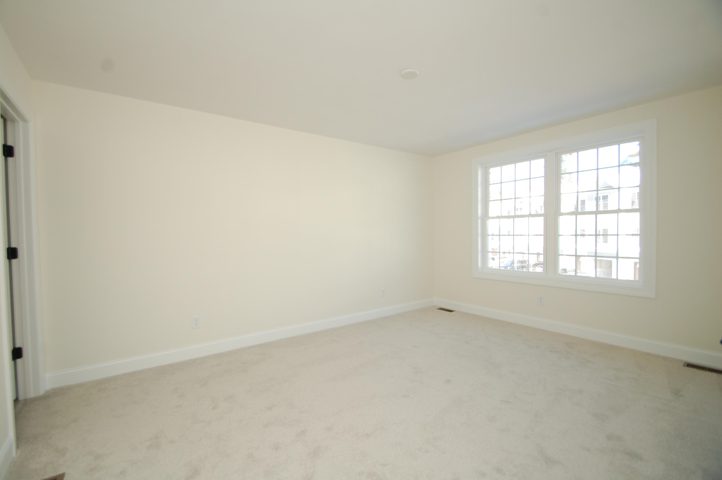 3 A Dearborn Circle Walpole, NH 03608 - Photo 7 of 16