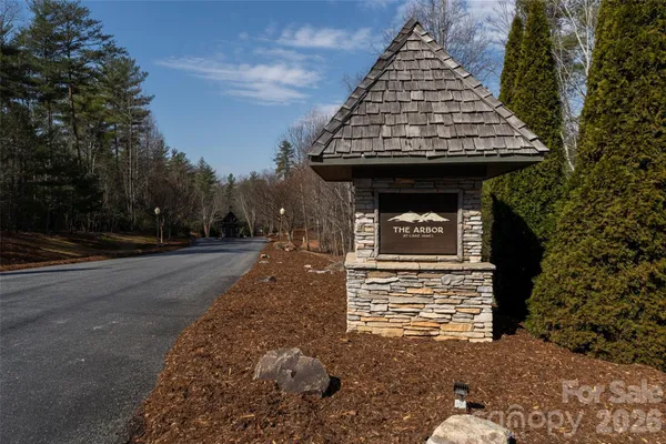 $30,999 | 265 Harborside Drive, Unit 250, Nebo, NC 28761