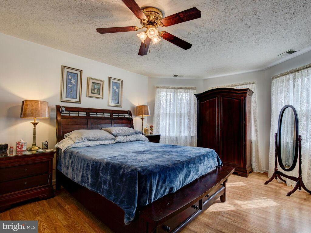128 Asbury Road Winchester, VA 22602 - Photo 16 of 29 Bedroom (Master)