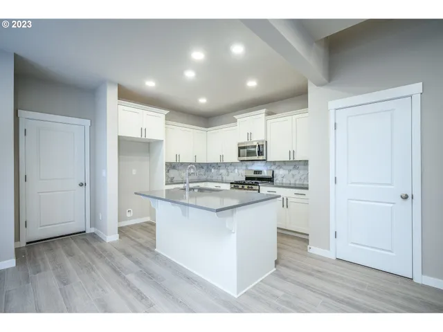 $499,960 | 3103 South Kodiak Street, Unit LT800, Cornelius, OR 97113