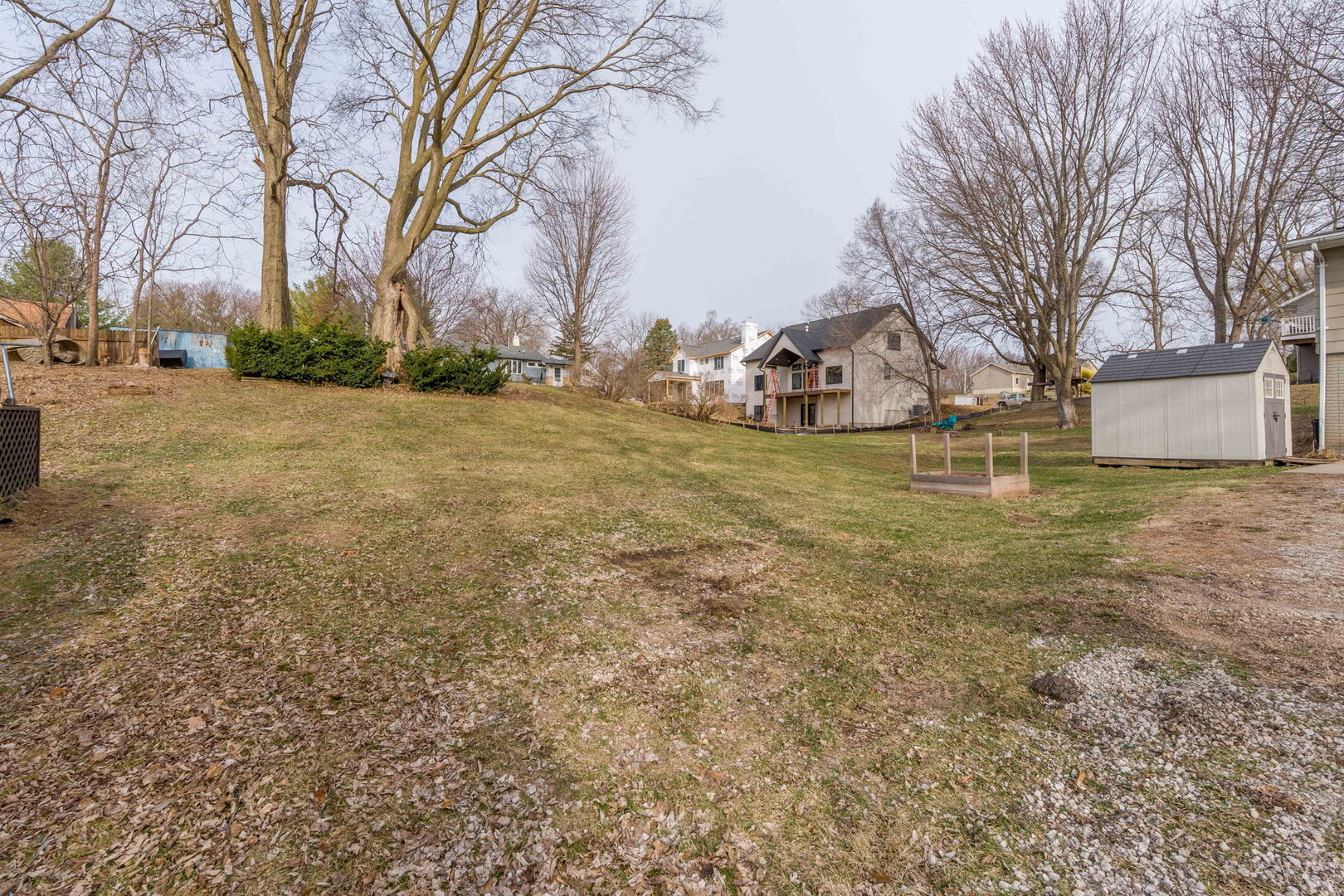 214 South 3rd Street Le Claire, IA 52753 - Photo 36 of 40 a view of open space with residential houses