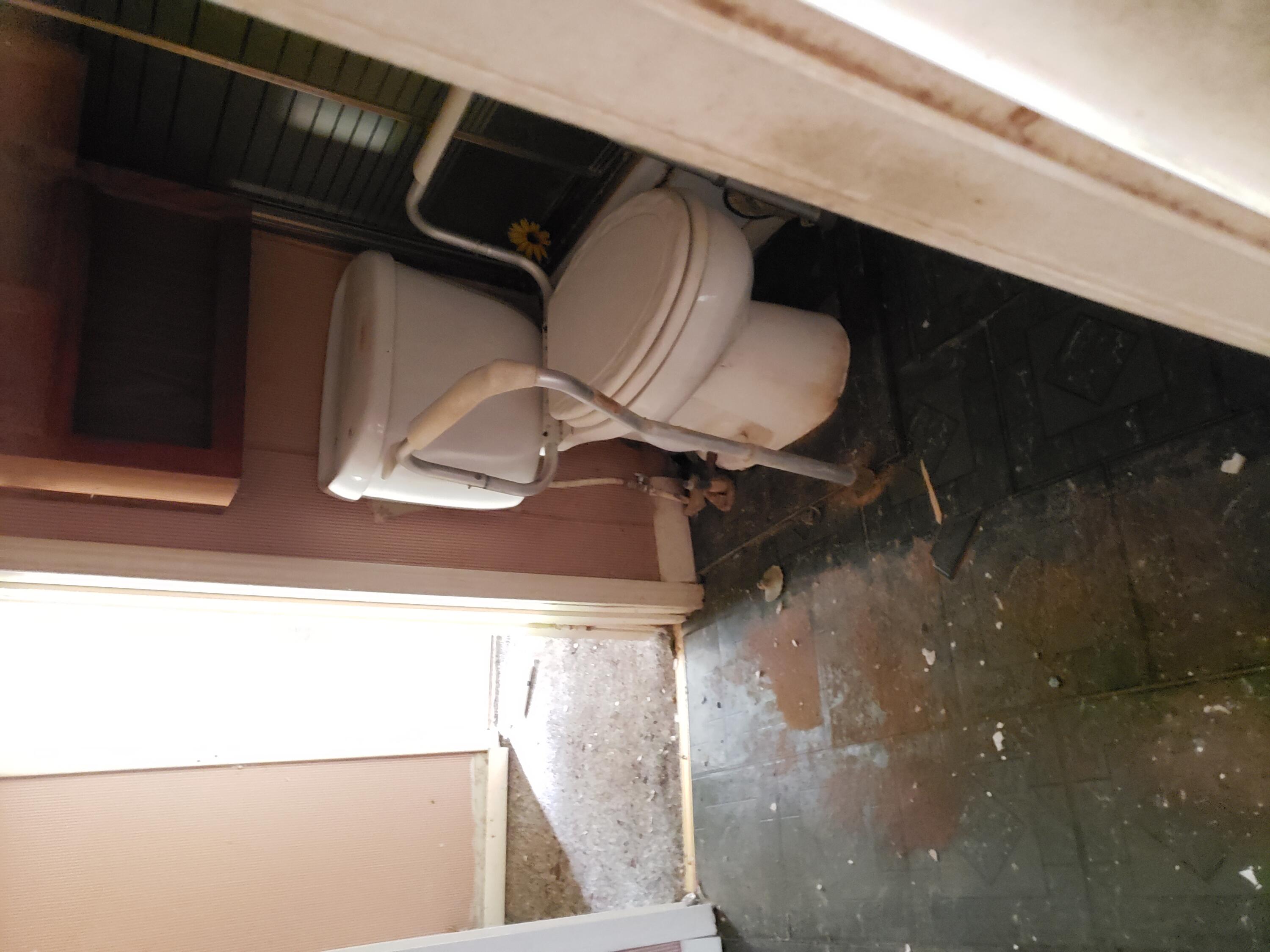 3345 North Bend Road Stanton, KY 40380 - Photo 2 of 8 After clean bathroom 1.2