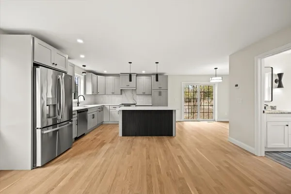 $659,900 | 33 Glendale Avenue, Brockton, MA 02301