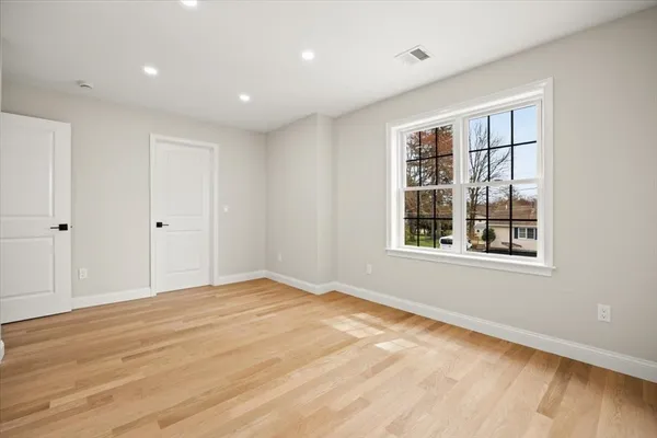$659,900 | 33 Glendale Avenue, Brockton, MA 02301