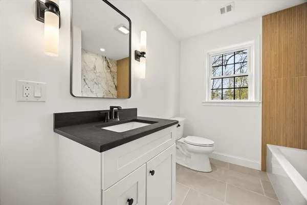 $659,900 | 33 Glendale Avenue, Brockton, MA 02301
