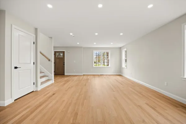 $659,900 | 33 Glendale Avenue, Brockton, MA 02301