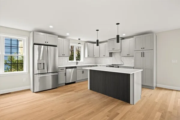 $659,900 | 33 Glendale Avenue, Brockton, MA 02301