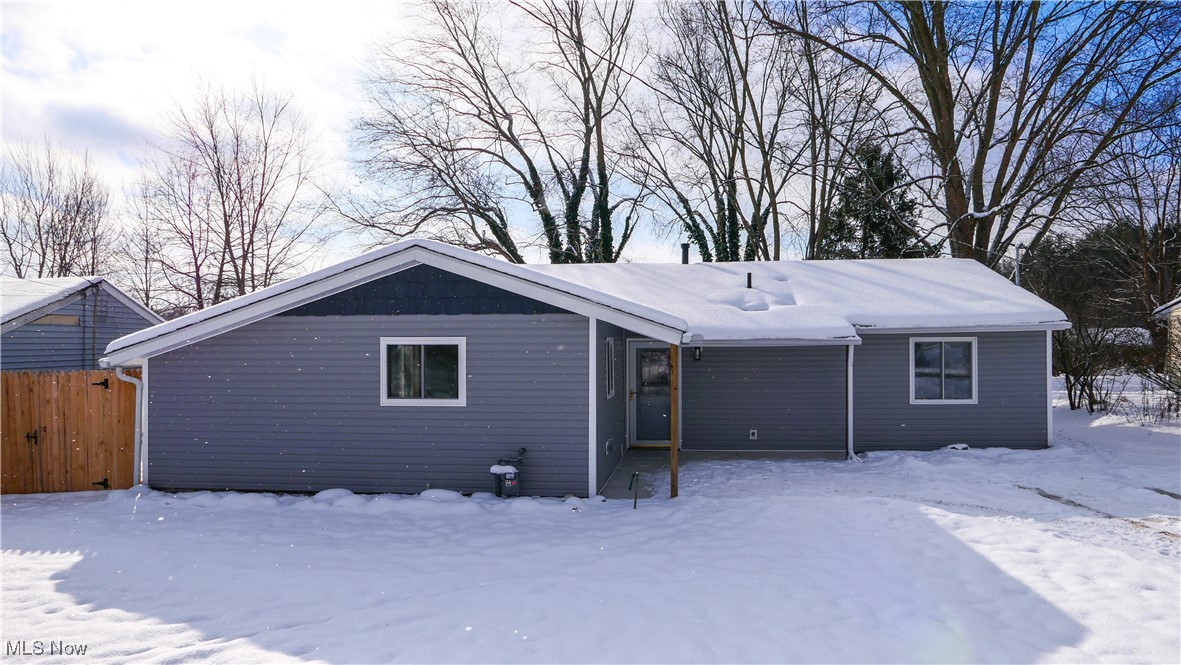2648 Notle Street Mantua, OH 44255 - Photo 4 of 41 Gallery Image 4