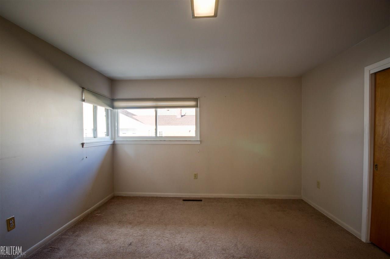 1253 River Road St. Clair, MI 48079 - Photo 16 of 32 Gallery Image 16
