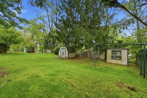 $450,000 | 139 East Edgewood Drive, Canonsburg, PA 15317