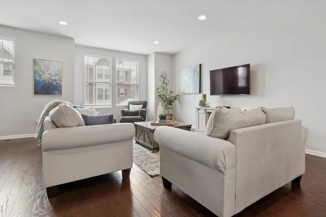 $564,900 | 904 Coletta Circle, Naperville, IL 60563