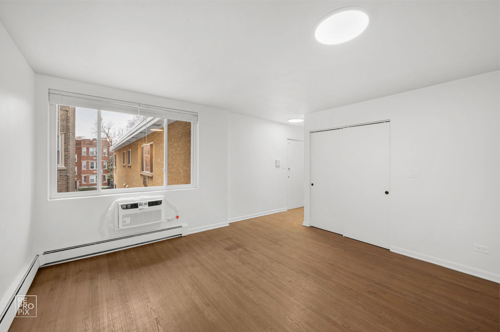 7357 North Winchester Avenue, Unit 2M Chicago, IL 60626 - Photo 2 of 15