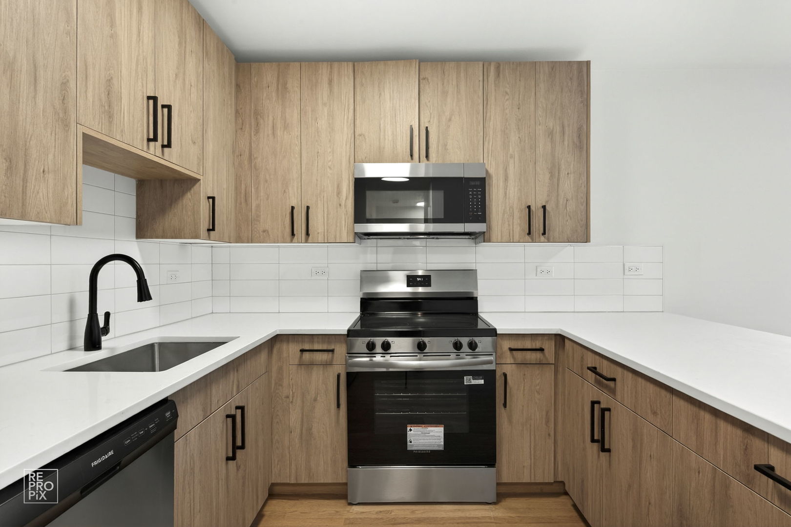 7357 North Winchester Avenue, Unit 2M Chicago, IL 60626 - Photo 7 of 15