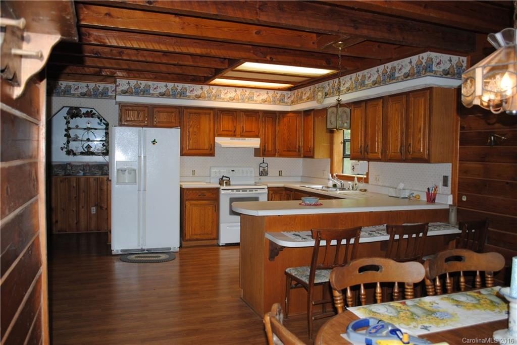 351 Spring Lake Road, Unit PART 2 Maggie Valley, NC 28751 - Photo 8 of 21