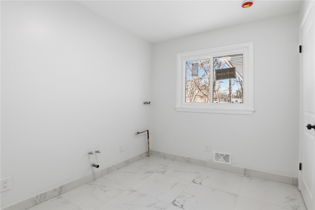 6 Newport Road Irondequoit, NY 14622 - Photo 12 of 34