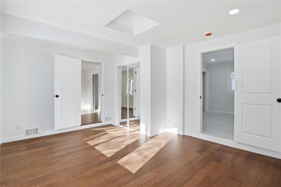 6 Newport Road Irondequoit, NY 14622 - Photo 13 of 34