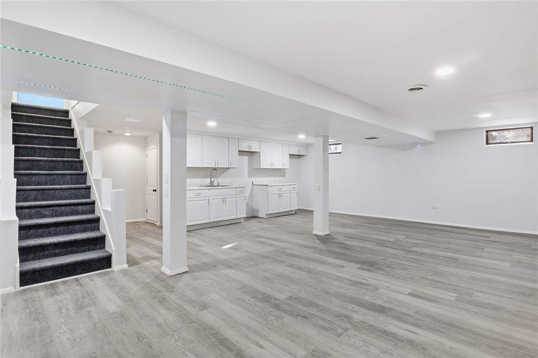 6 Newport Road Irondequoit, NY 14622 - Photo 25 of 34