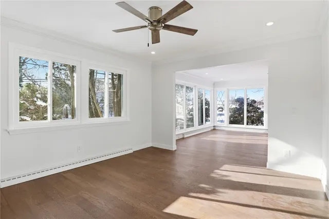 $399,900 | 6 Newport Road, Irondequoit, NY 14622