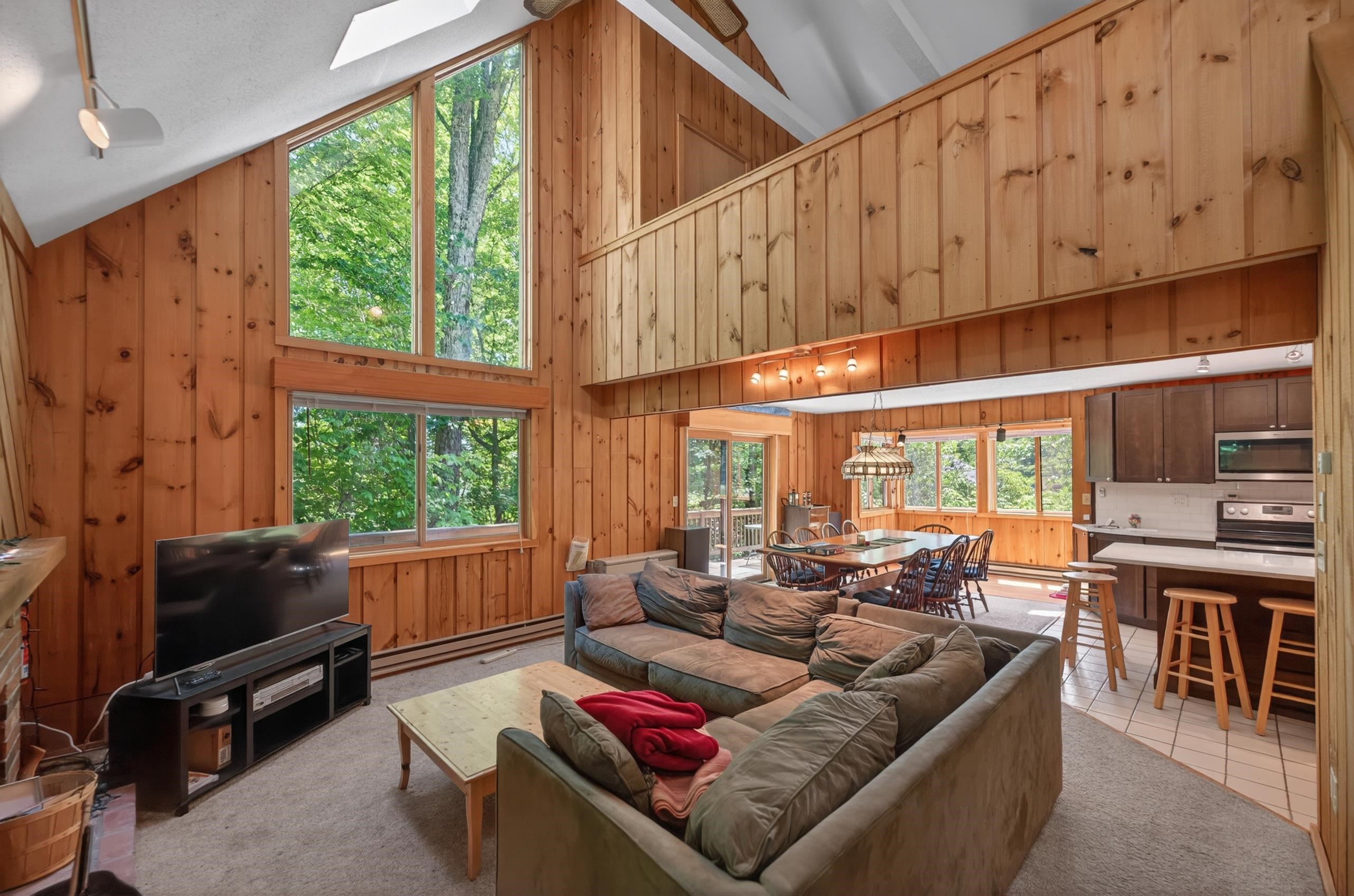 36 Bears Den Road West Dover, VT 05356 - Photo 2 of 30