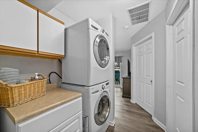 $228,000 | 4835 Easy Street, Unit 9, Delafield, WI 53029