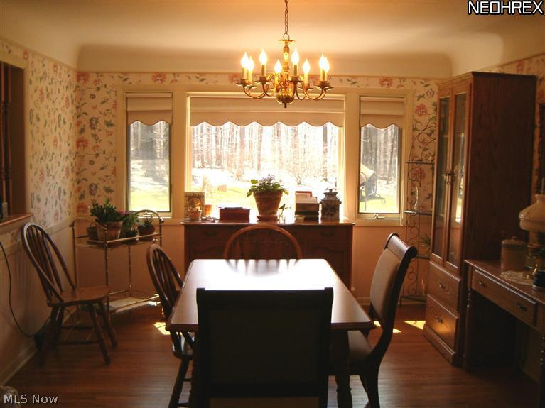10395 Thwing Road Chardon, OH 44024 - Photo 4 of 5 Bright dinig room with bay window