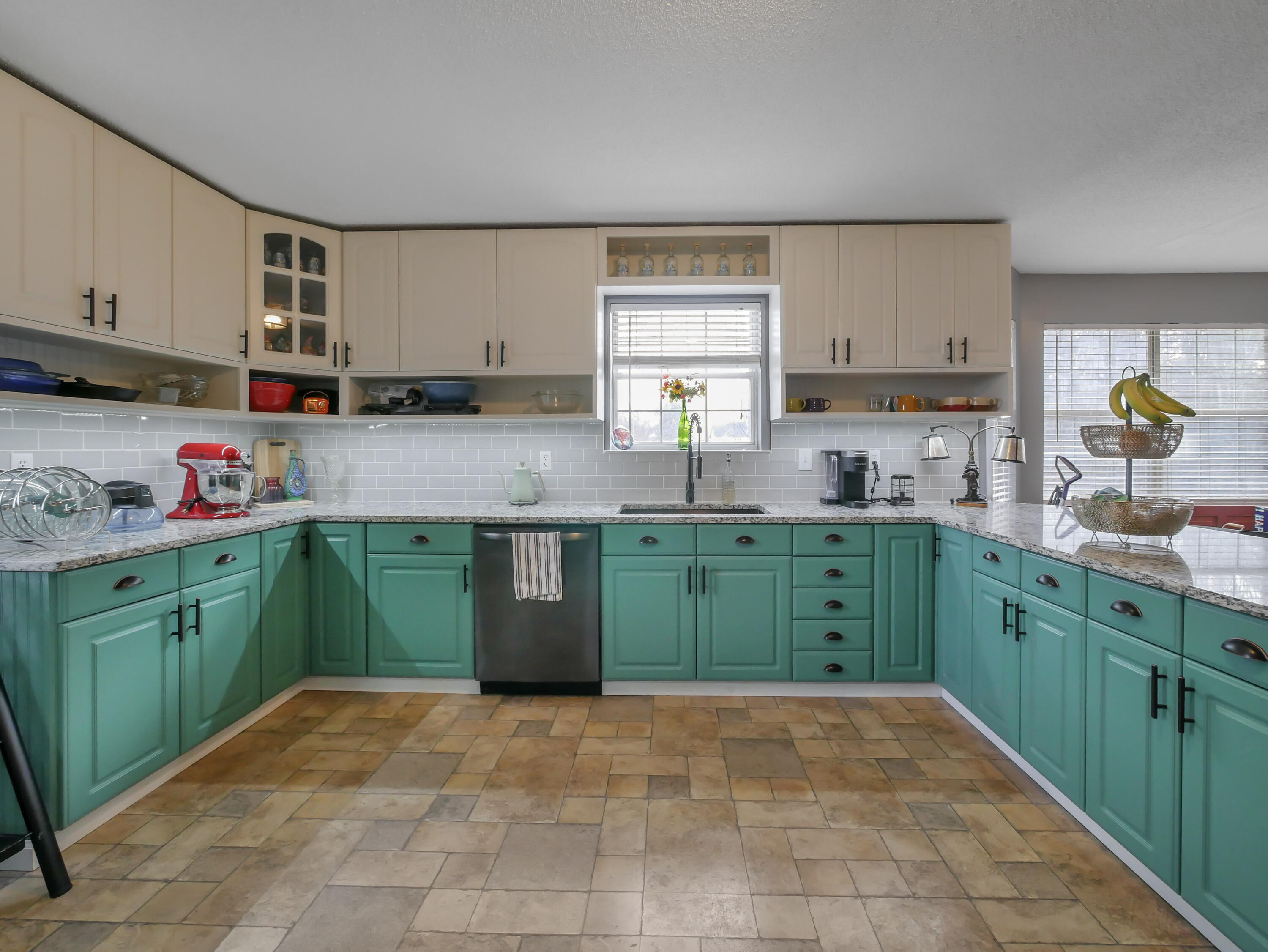 432 Workman Road Trenton, GA 30752 - Photo 9 of 46 6-P1580574