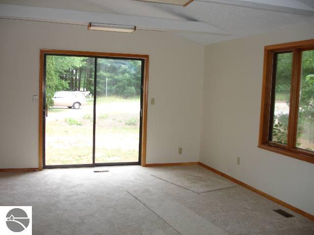 9416 North Long Lake Road Traverse City, MI 49685 - Photo 6 of 7 1680523-5.JPG