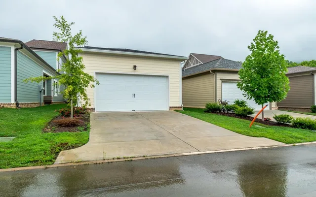 $2,800 | 454 Alston Drive, Chattanooga, TN 37419