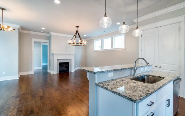 $2,800 | 454 Alston Drive, Chattanooga, TN 37419