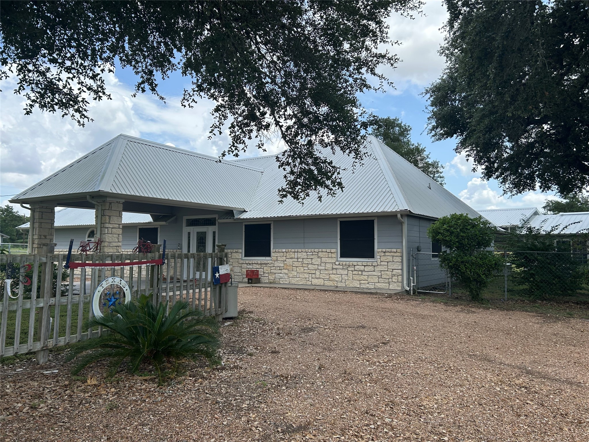 7618 Meiners Road Ledbetter, TX 78946 - Photo 1 of 48 Gallery Image 1
