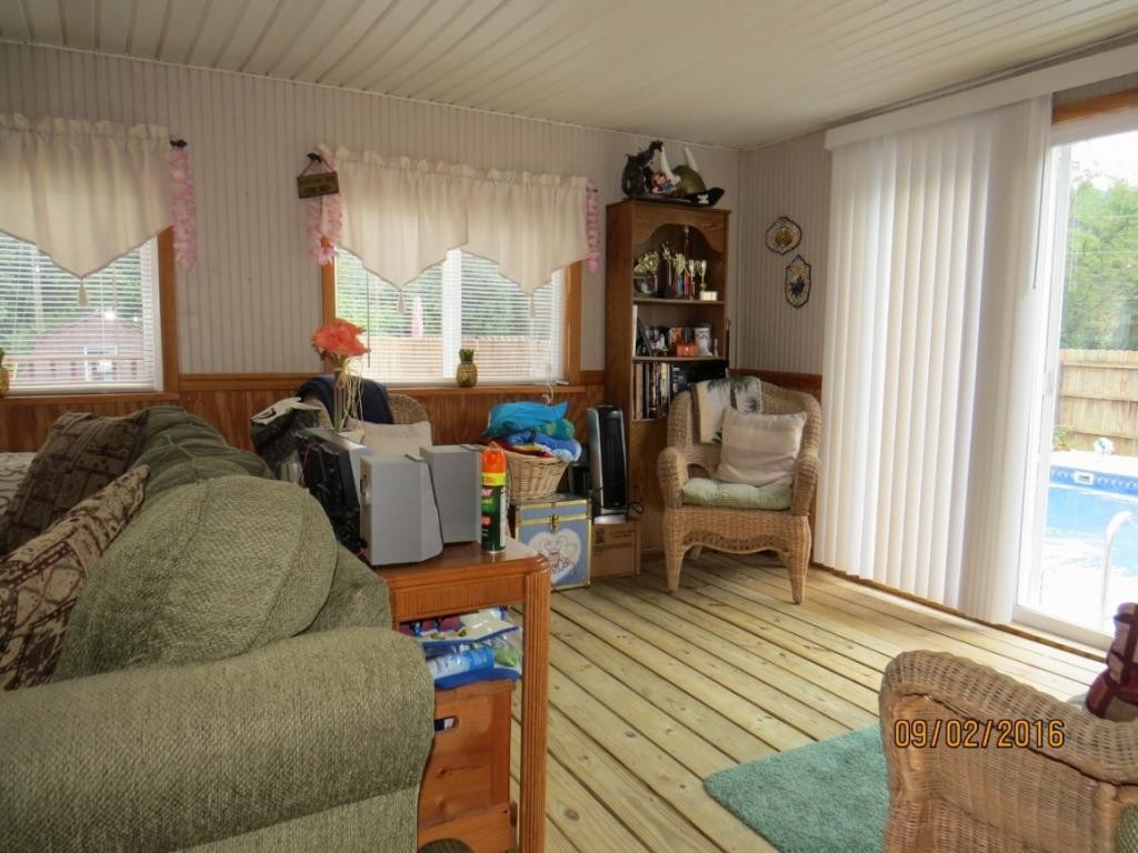 4432 Robinette Road Norton, VA 24273 - Photo 33 of 36 Sunroom