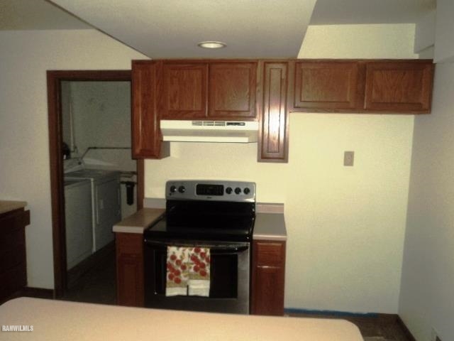 2338 South Van Brocklin Road Freeport, IL 61032 - Photo 6 of 15 Gallery Image 6