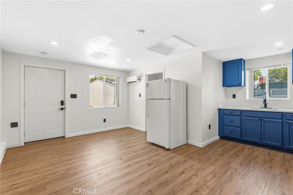 8040 Ranchito Avenue Panorama City, CA 91402 - Photo 43 of 64